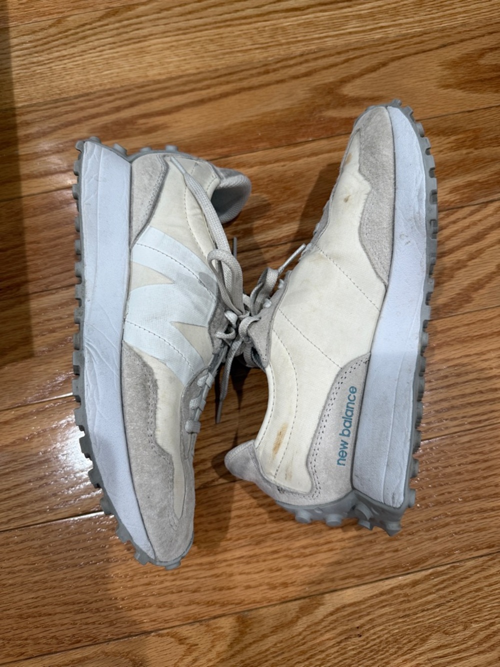 Women’s New Balance 327 Lifestyle Sneakers Shoes Mode De Vie8.5